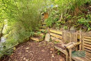 Photo 12- click for photo gallery